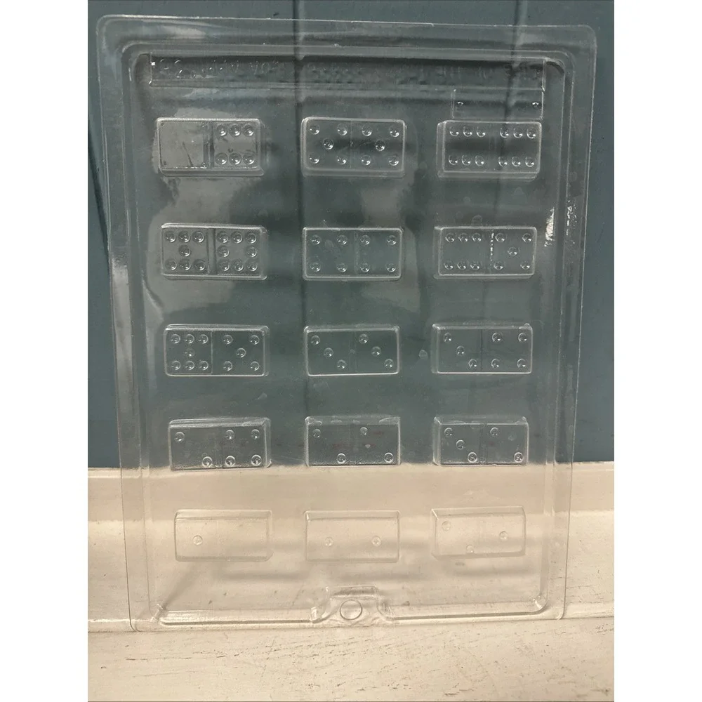LOT OF 8 Vtg CHOCOLATE CANDY‎ SOAP MOLD PARTY FAVORS Easter Butterflies Eiffel +